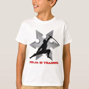 訓練の武士のShurikenカスタムな色の忍者 Tシャツ