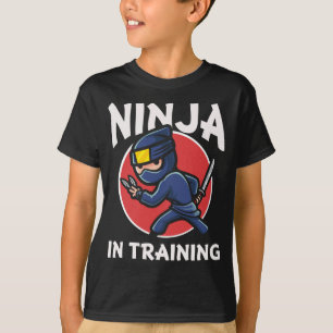 訓練中おもしろいの忍者キッド Tシャツ