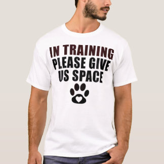訓練中お願与えい宇宙犬訓練ドッグ Tシャツ
