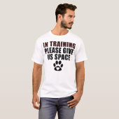訓練中お願与えい宇宙犬訓練ドッグ Tシャツ (正面フル)