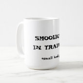 訓練中のスモーリガン コーヒーマグカップ (正面左)