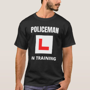 訓練中の警官 Tシャツ