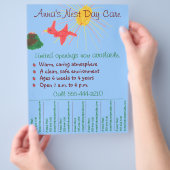 託児所のチラシ / デイケアのチラシ（情報が切り取れる） チラシ (手)