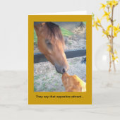 記念カード 犬 正反対の者同士が惹かれ合う カード (黄色い花)