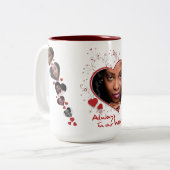 記念ハートをテーマにした記念碑 ツートーンマグカップ (正面左)