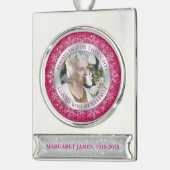 記念写真クリスマスピンクシルバースノーフレーク シルバープレートバナーオーナメント (左)