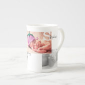 記念写真コラージュ誕生のお知らせ ボーンチャイナマグカップ (正面右)