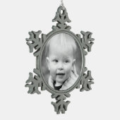 記念品家族のオーナメント-あなたの写真を加えて下さい スノーフレークピューターオーナメント (左)