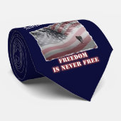 記念式典に出席した兵士または平和維持部隊 ネクタイ (ロール)