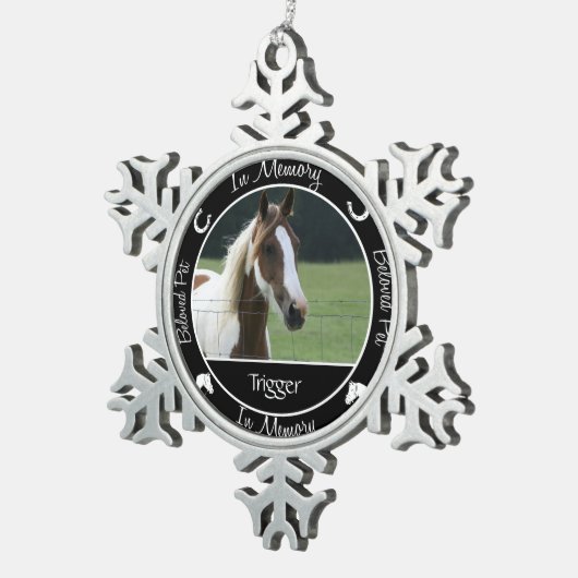 記念碑 – 馬のカスタム紛失 – 写真/名前 スノーフレークピューターオーナメント (右)