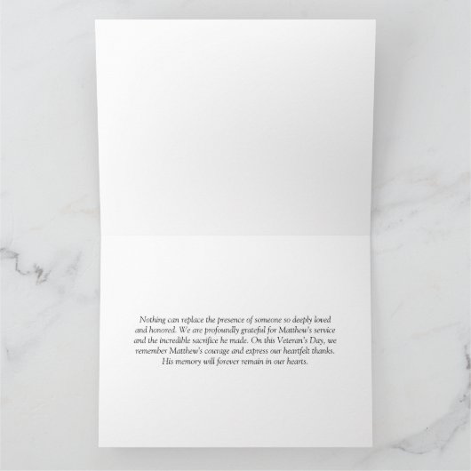 記憶に残るアメリカ国旗 ヴェテランズデー カード (内部)