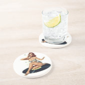 記録に坐っている女の子の上のPin コースター (側面)