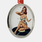 記録に坐っている女の子の上のPin メタルオーナメント (右)