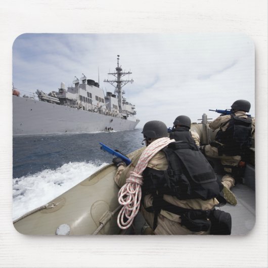 訪問のメンバー，ボード，検索 マウスパッド (正面)