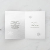 詩の北欧グリーンスノーパインフォレストクリスマスツリー シーズンカード (内部)