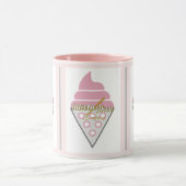 詩人アディラ・アコオによる irresistible アイスクリームマグ マグカップ (中央)