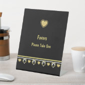 詩人アディラ・アコーのデザインによるラブキャットのペデスタルサイン 台座サイン (インサイチュ)