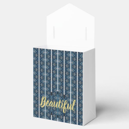 詩人アドゥエラ・アコオによる美しいお恵み箱 フェイバーボックス (オープン)