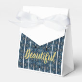 詩人アドゥエラ・アコオによる美しき恩恵の箱 フェイバーボックス (正面サイド)