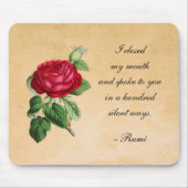 詩的な瑠美引用文タイポグラフィとヴィンテージレッドローズ マウスパッド (正面)