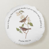詩篇118:24聖書の聖句とスパローの対 ラウンドクッション (裏面)