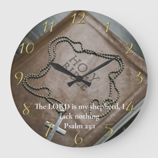 詩篇23:1聖聖書に銀の十字架を乗せて ラージ壁時計 (正面)