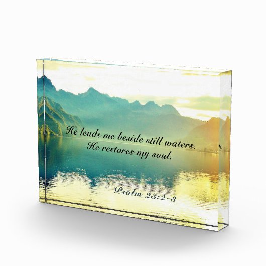 詩篇23 2-3節 彼は静かな水のほとりに導いてくださる フォトブロック