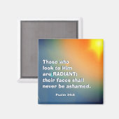 詩篇34:5彼を仰ぐ者は輝く聖書である マグネット (正面/裏面)