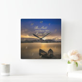 詩篇46:10わたしがまだ神の聖書であることを知りなさい スクエア壁時計 (ホーム)