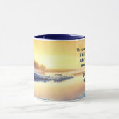 詩篇65:8あなたは喜びの聖句を呼び出す マグカップ (中央)