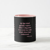 詩篇71:23 KJVバイブル聖句Two-Tone Mug マグカップ (中央)