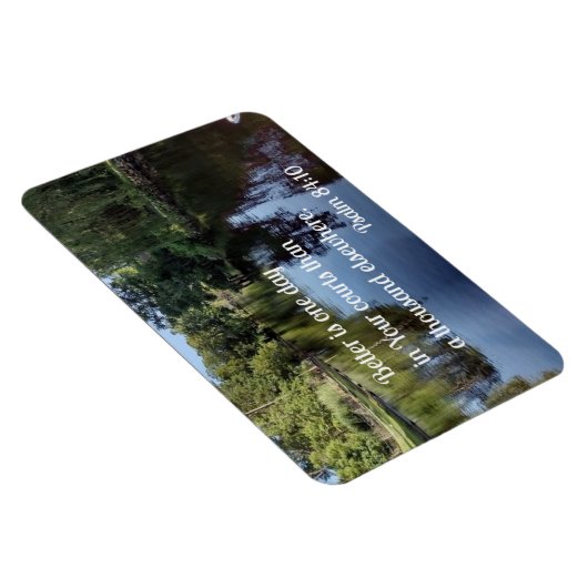 詩篇84:10あなたの裁判所で一日の良い マグネット (右側)