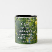 詩篇8:9主よ、あなたの名威厳のある前はいかさま ツートーンマグカップ (中央)