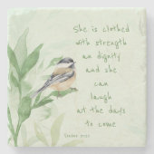 詩編31:25彼女は強さの聖なる書物、 経典で服を着ている ストーンコースター (正面)