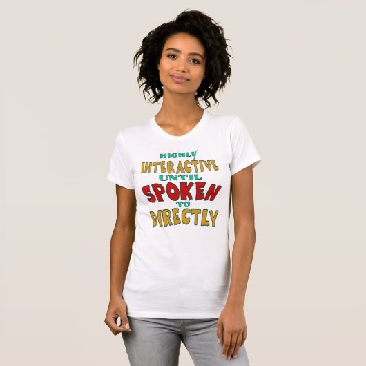 話しかけるまでハイレベルな会話を楽しめる面白いデザイン Tシャツ (正面フル)