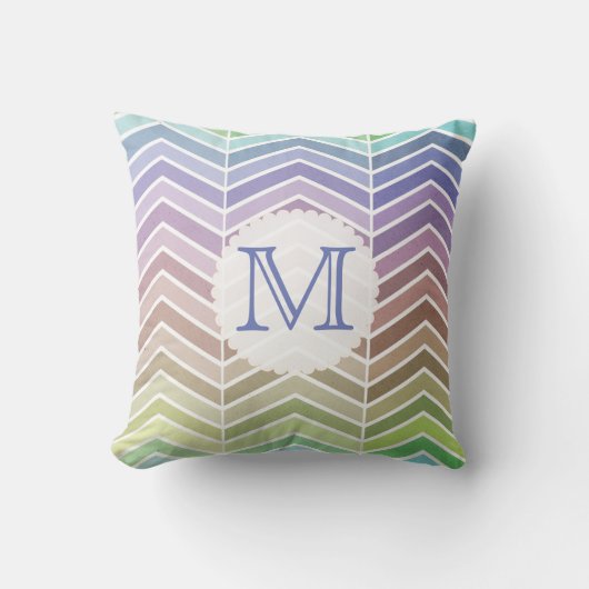 詳細な虹色とテクスチャ付き山形パターン クッション (正面)