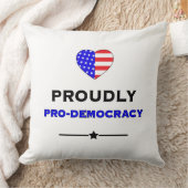 誇らしげに民主支持を表明する クッション (ブランケット)