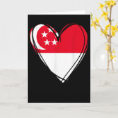 誇りあるシンガレアンの少年少女とおばと父と母とシンガレの旗 カード (黄色い花)