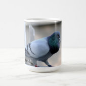 誇りを持ったな伝書鳩のマグ コーヒーマグカップ (中央)