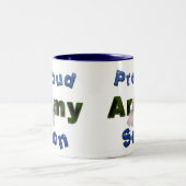 誇りを持ったな軍隊の息子のマグ ツートーンマグカップ (中央)