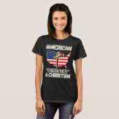 誇りを持ったアメリカ人賛美になる Tシャツ (正面フル)