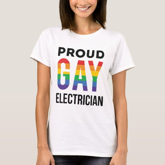 誇りを持ったゲイ電気技師LGBTQプライド月 Tシャツ (正面)