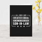 誇りを持った最高の義理の息子のギフト素晴らしアイディア カード (黄色い花)