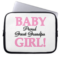 誇りを持った素晴らしGrandpa Baby Girl Gives