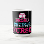 誇りを持った退職したナース コーヒーマグカップ (中央)