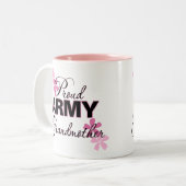 誇り高い軍隊の祖母 ツートーンマグカップ (正面左)