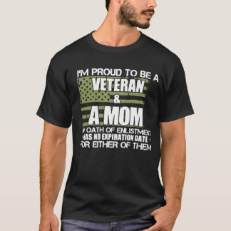 誇り高い退役軍人及びお母さん Tシャツ