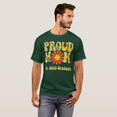 誇り高き母 2023年卒業 花 70年代 ボヘミアン フレンド Tシャツ (正面フル)