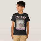 認定フリーク猫ミーム攻撃ミームおもしろい猫 Tシャツ (正面フル)