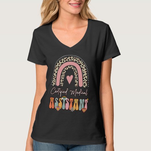 認定メディカルアシスタントCMA GroovyレトロRainb Tシャツ (正面)